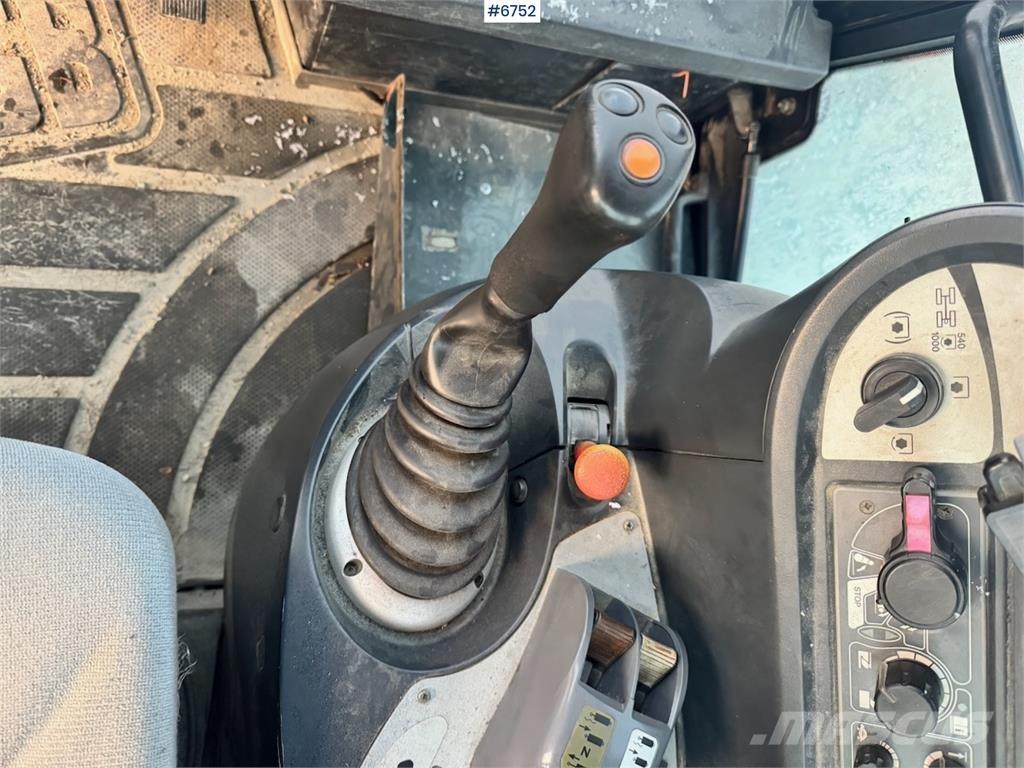 JCB Fastrac 3230 Traktoriai