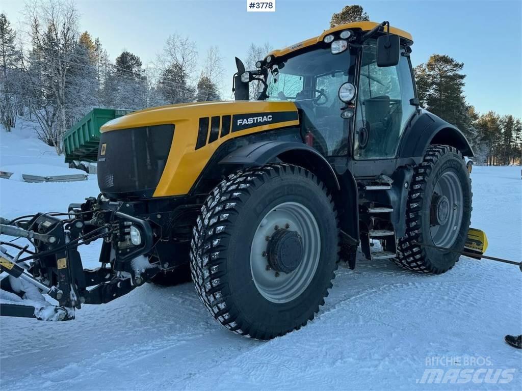 JCB Fastrac 8250 Traktoriai