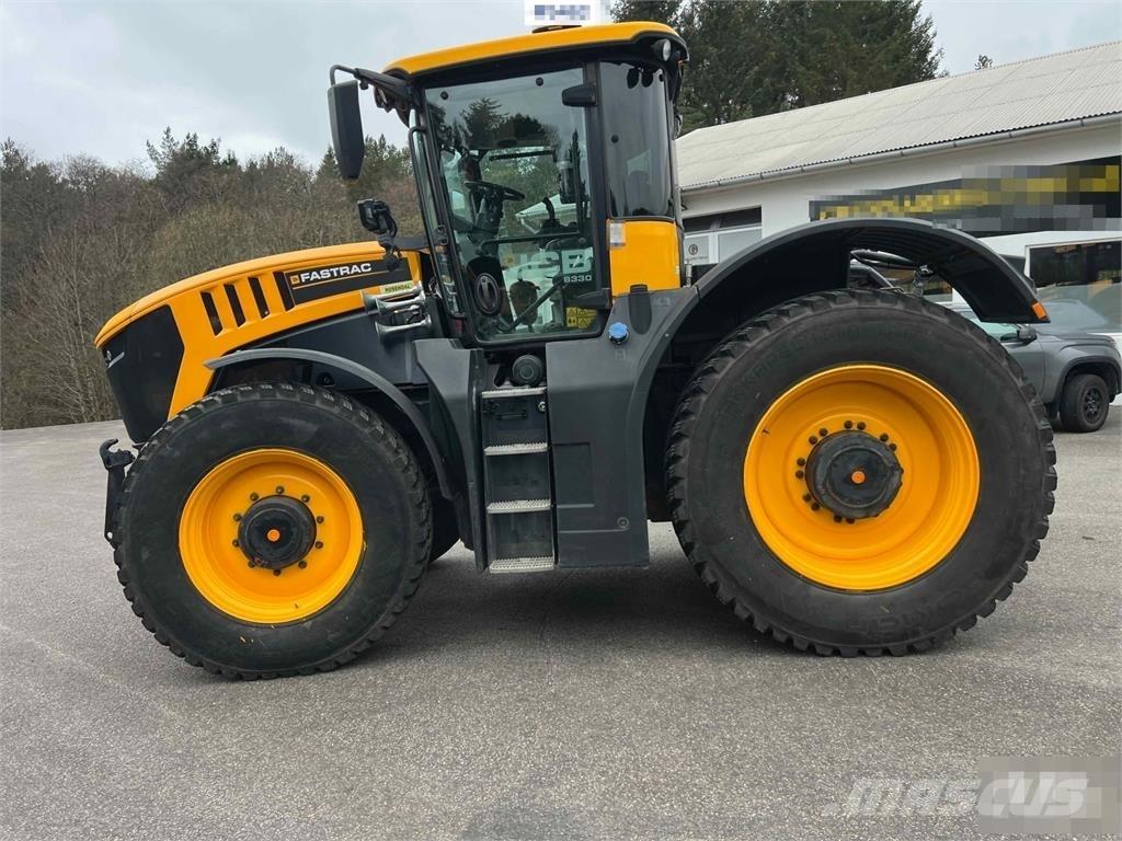 JCB Fastrac 8330 Traktoriai