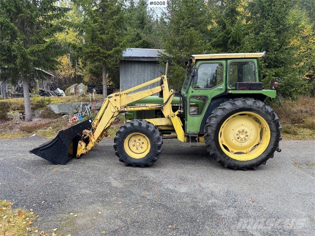 John Deere 2030 Traktoriai