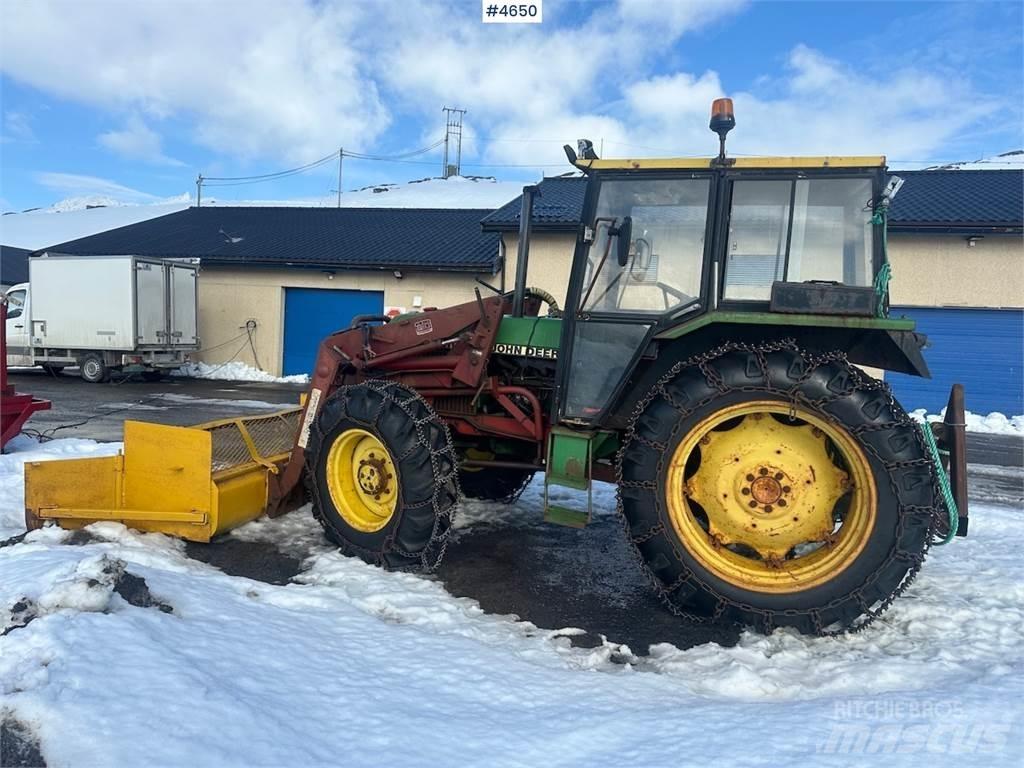 John Deere 2040 Traktoriai