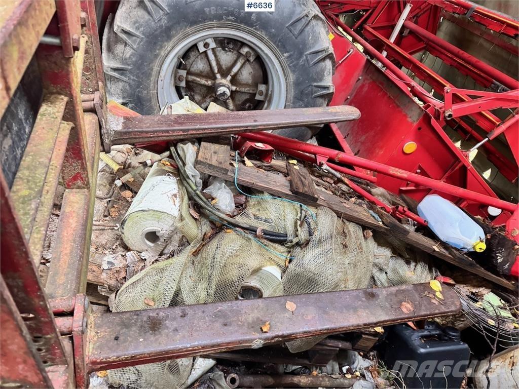 John Deere 2040 Traktoriai