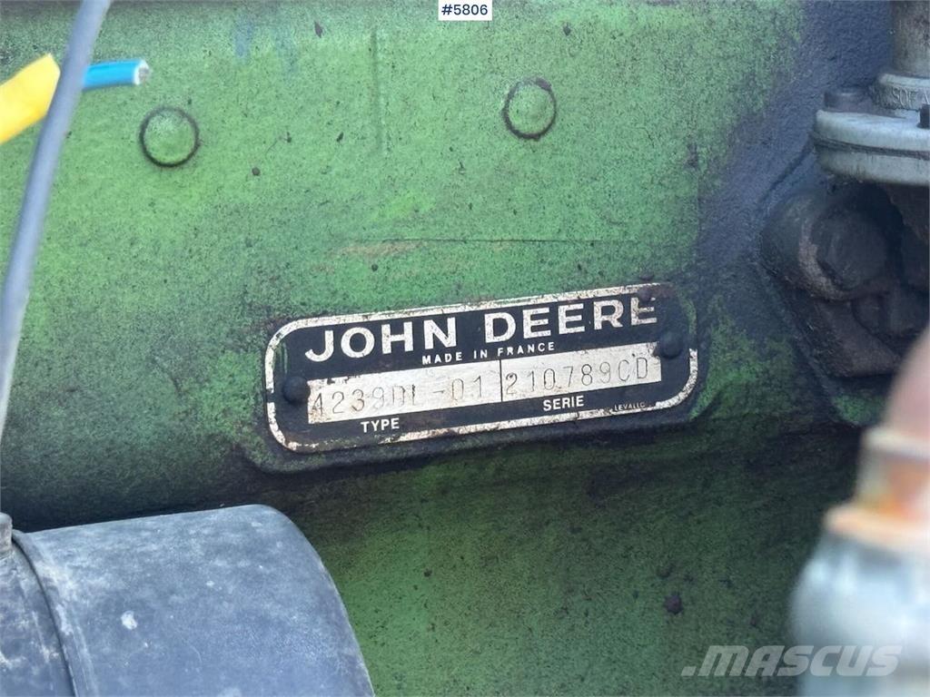 John Deere 2130 Traktoriai