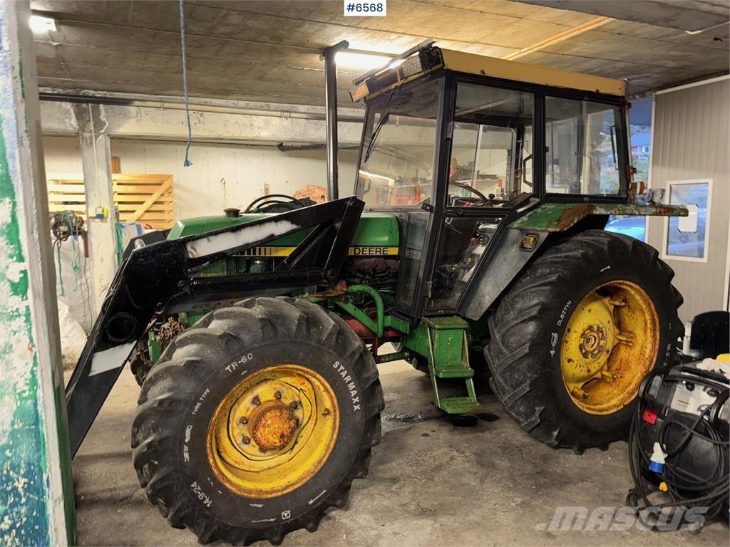 John Deere 2140 Traktoriai