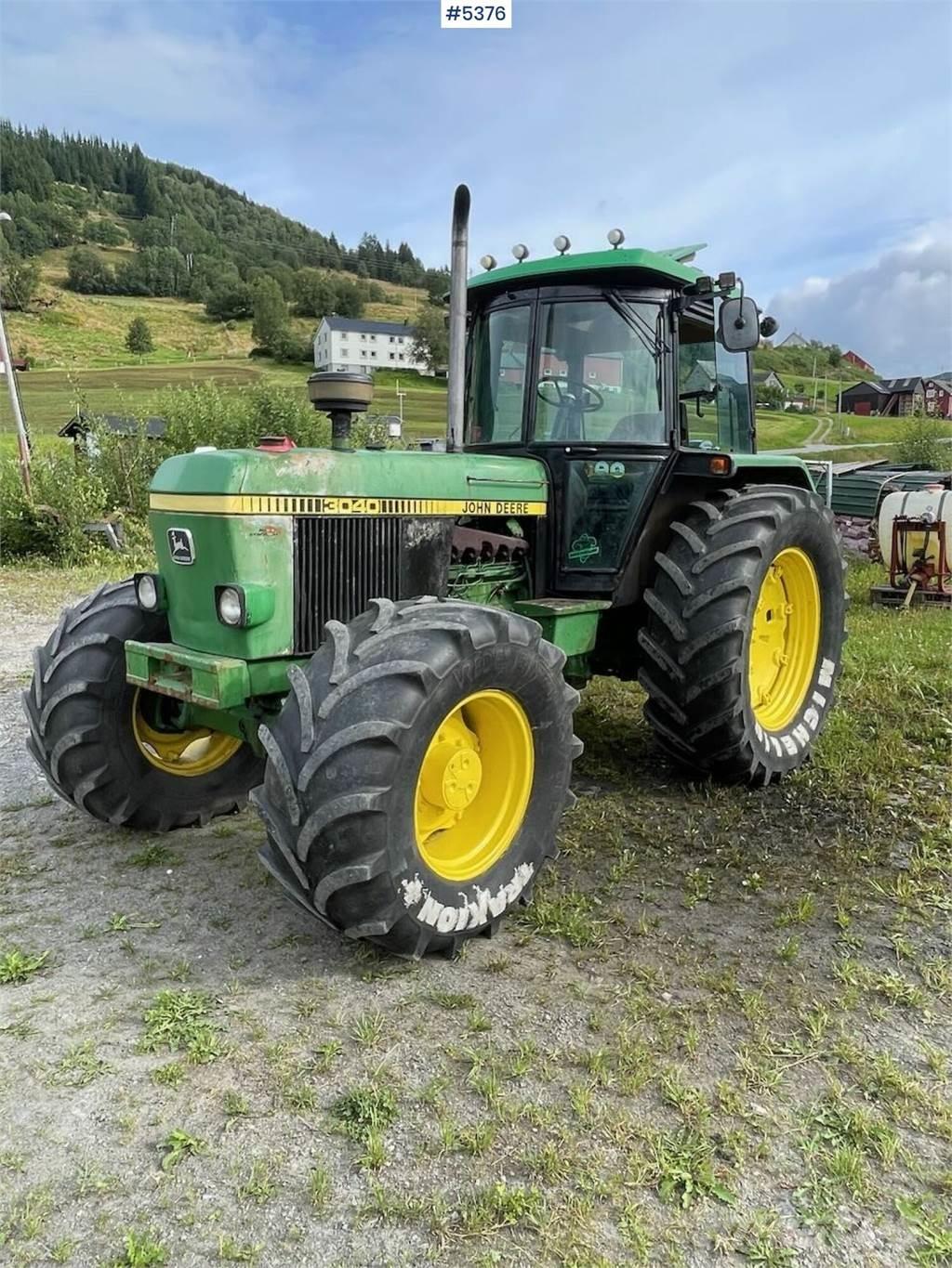 John Deere 3040HL Traktoriai