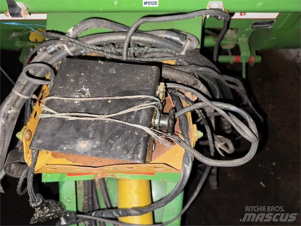John Deere 550 Kiti derliaus nuėmimo įrengimai