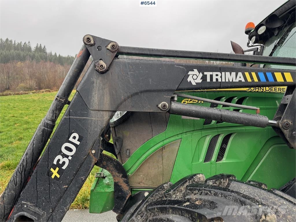 John Deere 6125R Traktoriai