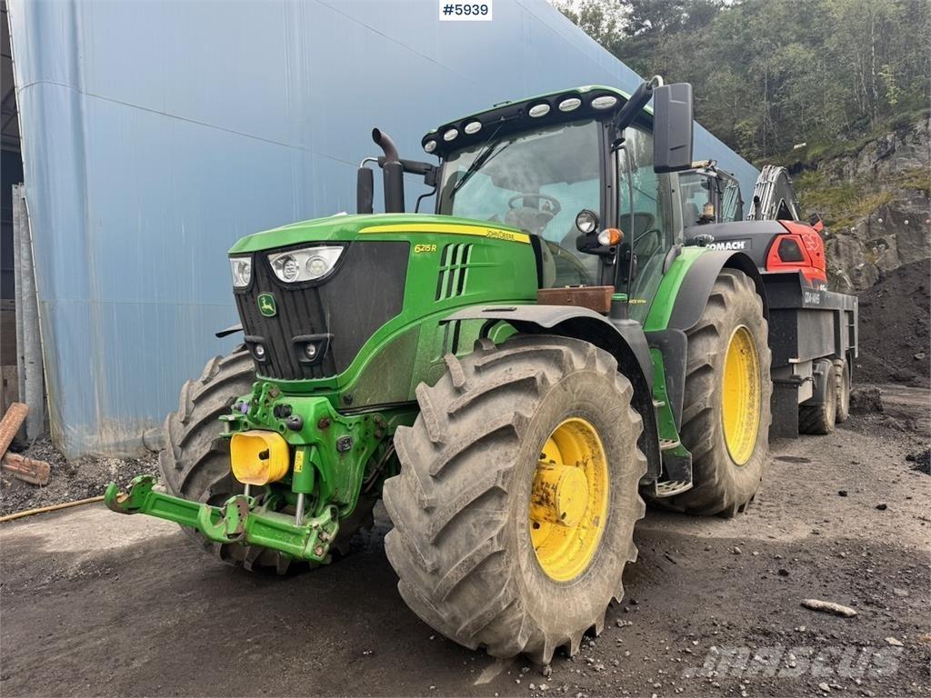 John Deere 6215R Traktoriai
