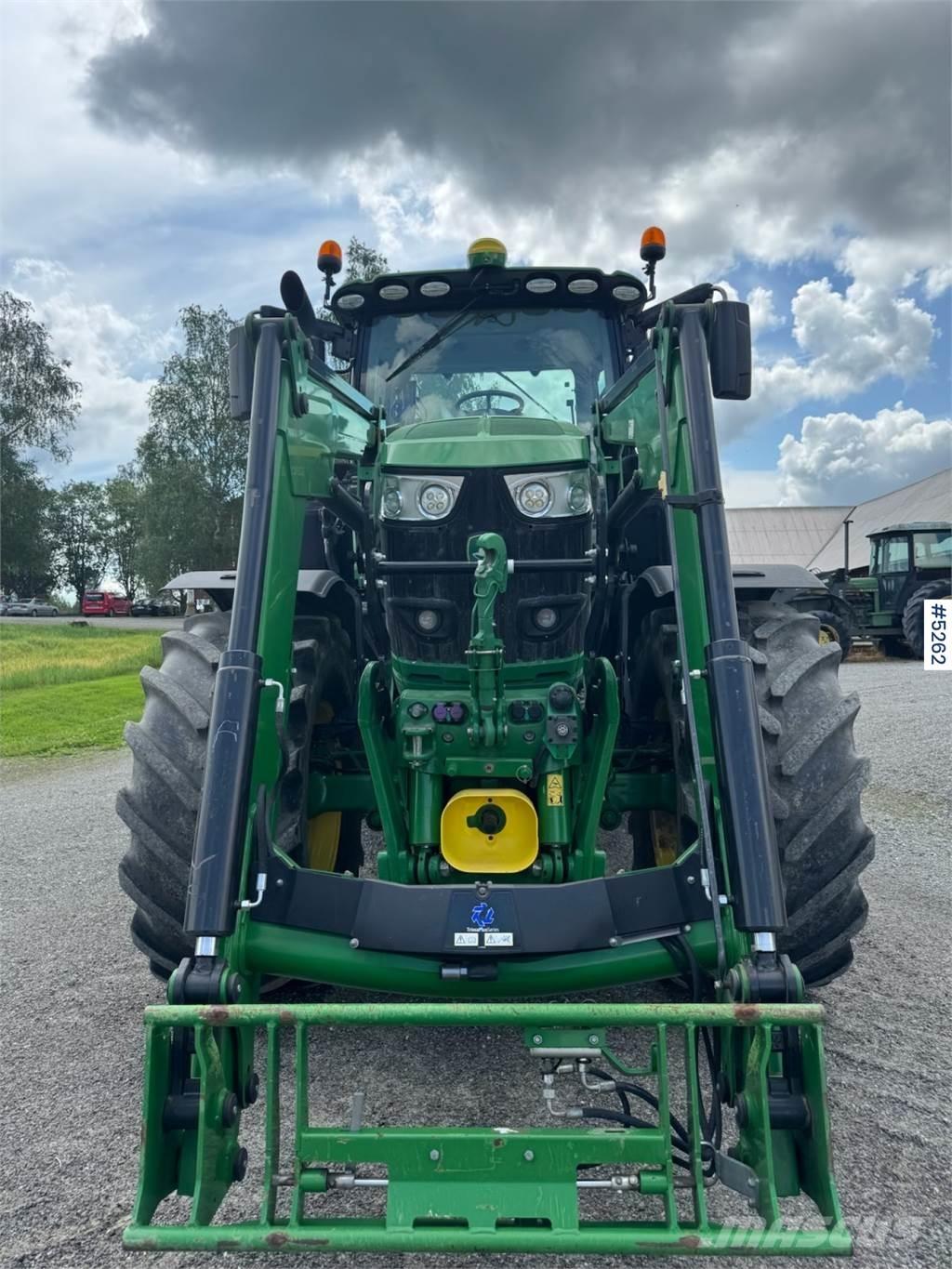 John Deere 6250R Traktoriai