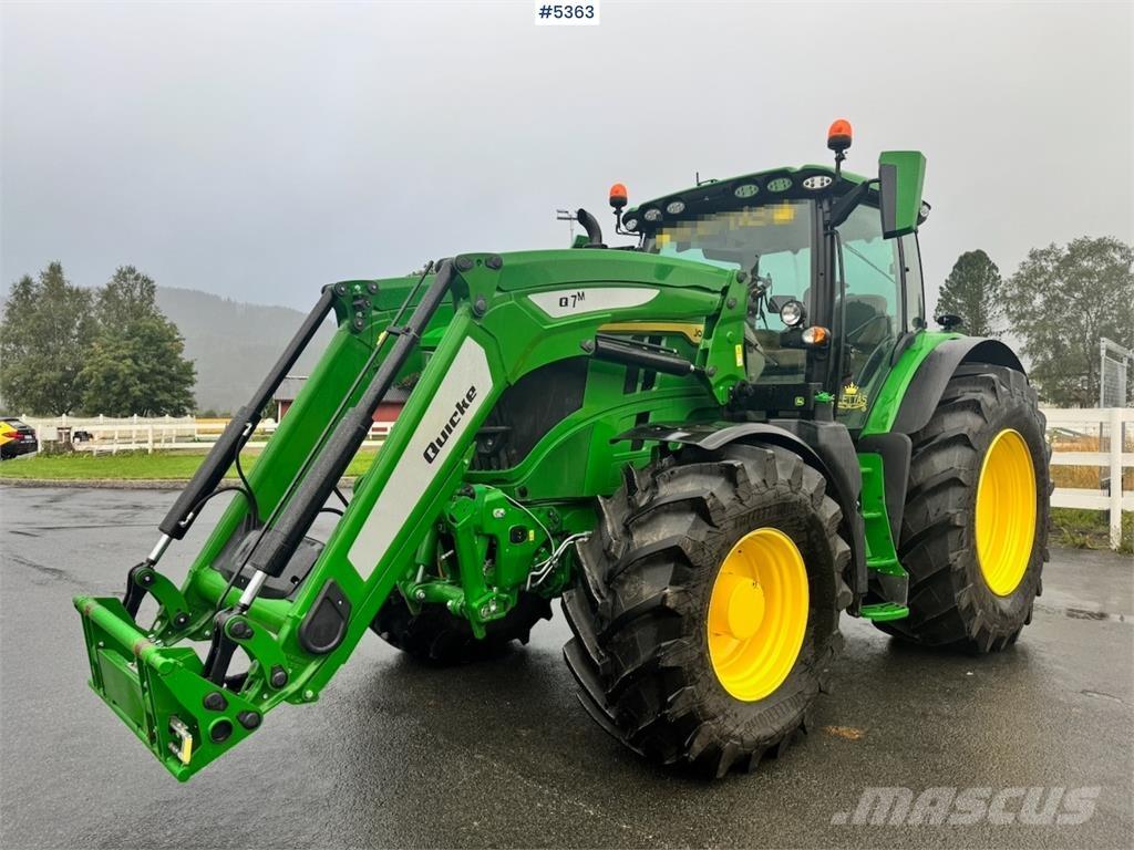 John Deere 6R 215 Traktoriai
