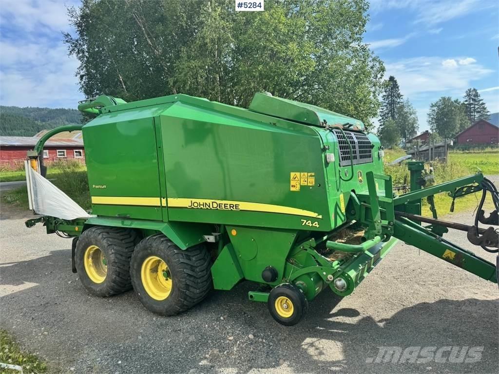 John Deere 744 Kiti derliaus nuėmimo įrengimai