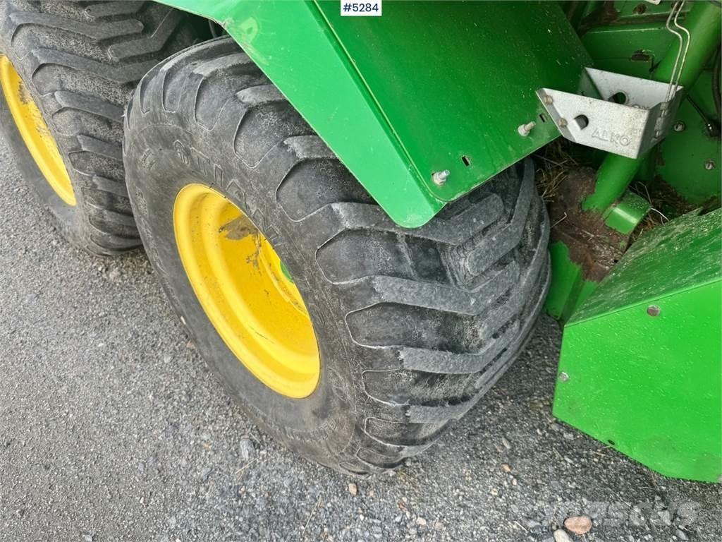 John Deere 744 Kiti derliaus nuėmimo įrengimai