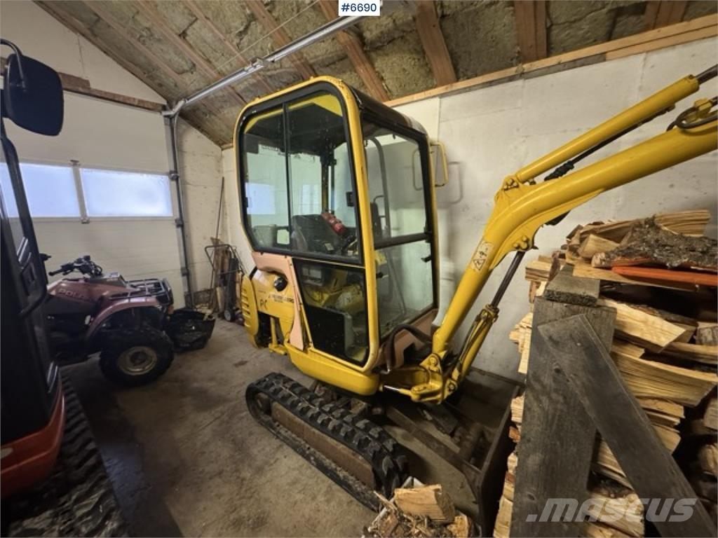Komatsu PC15R Vikšriniai ekskavatoriai