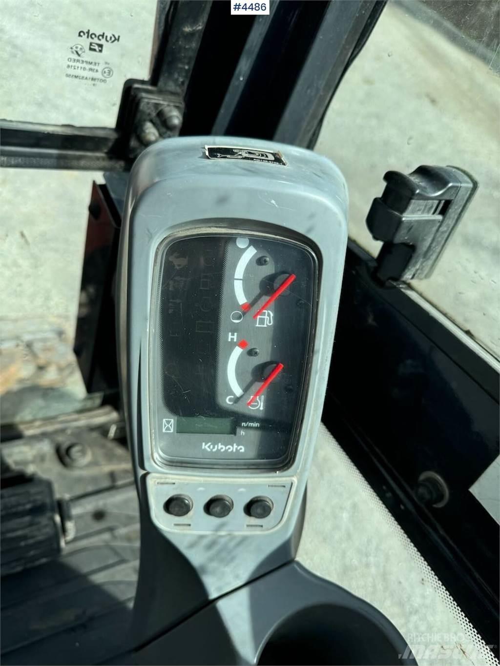 Kubota KX019 Vikšriniai ekskavatoriai