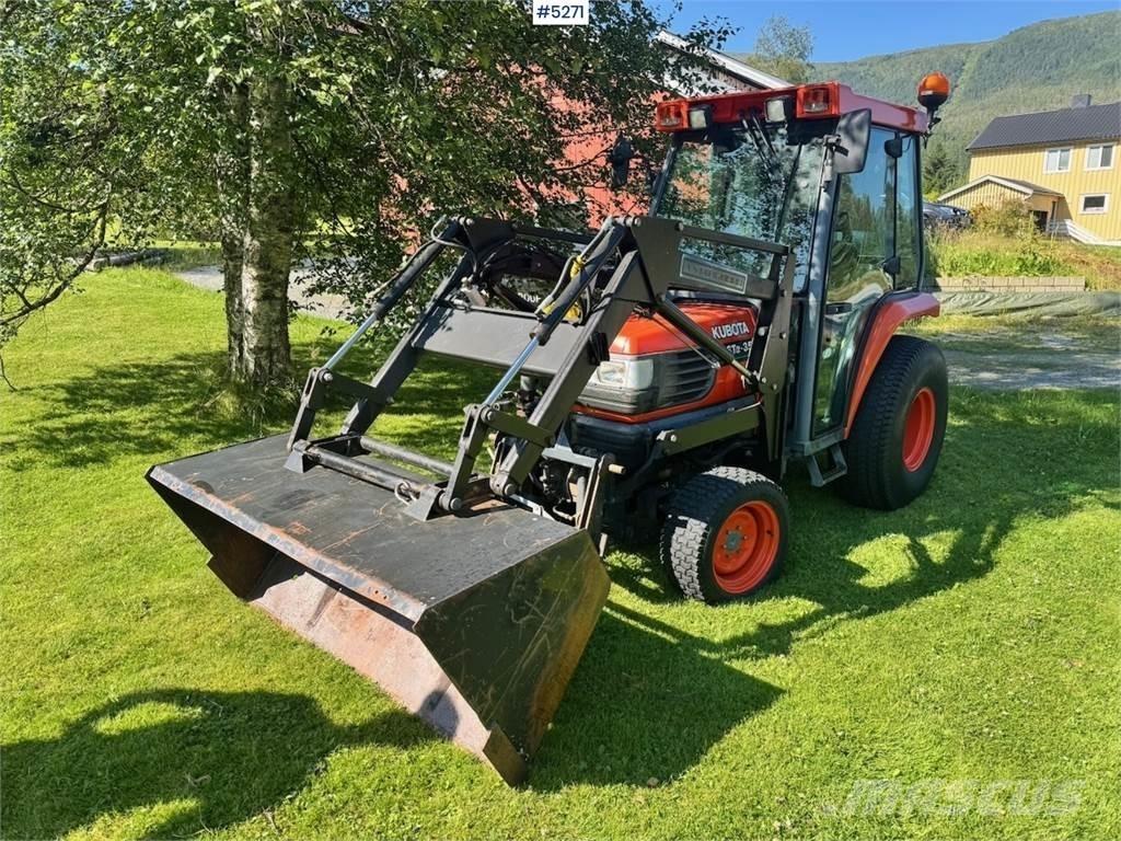 Kubota STA-35 Traktoriai