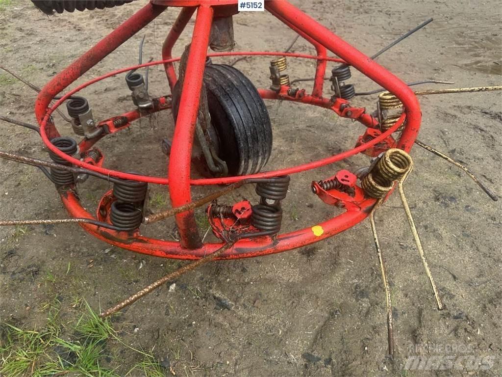 Kuhn Haybob 360 Kiti derliaus nuėmimo įrengimai
