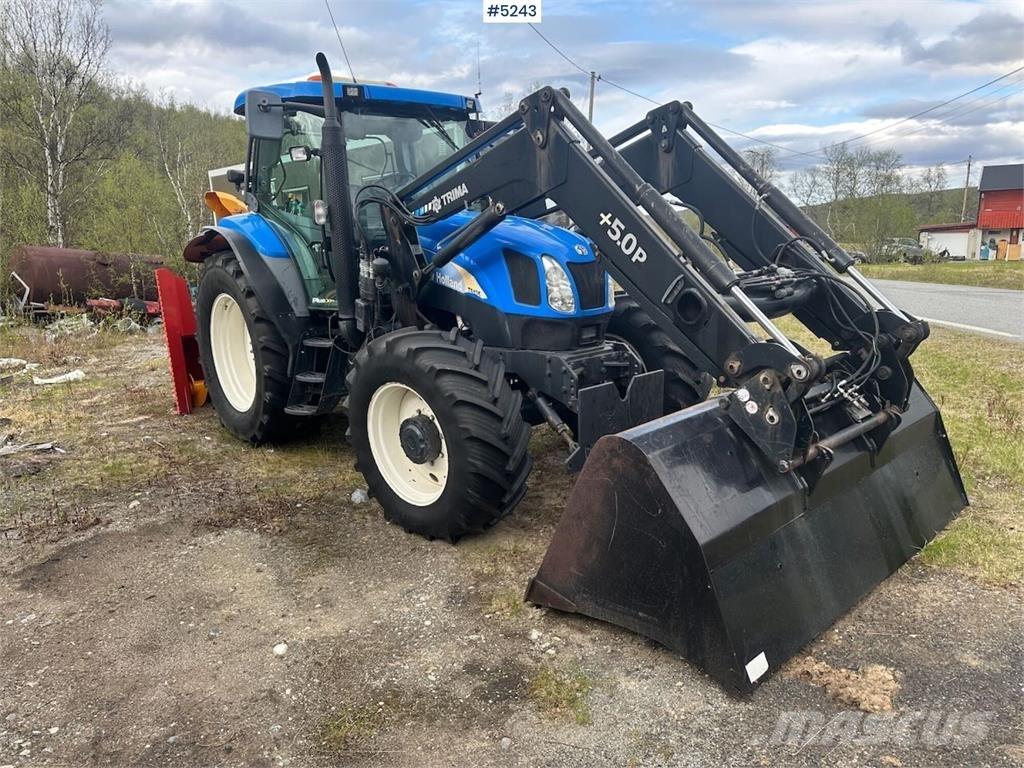 New Holland TS135 Traktoriai