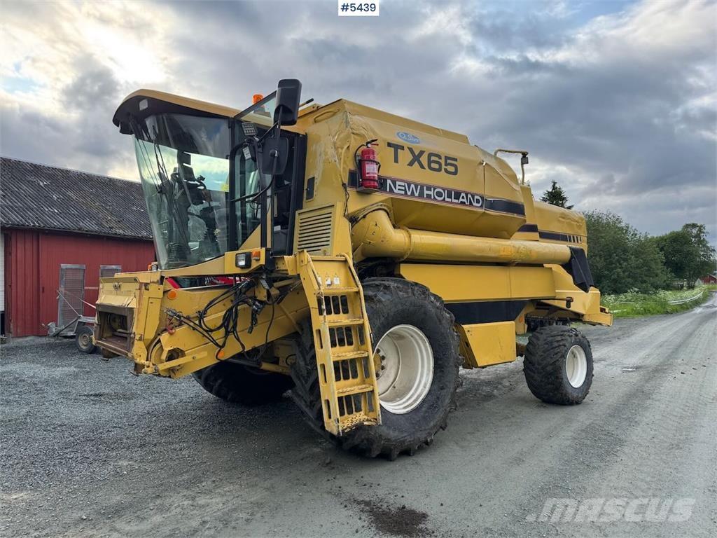 New Holland TX65 Derliaus nuėmimo kombainai