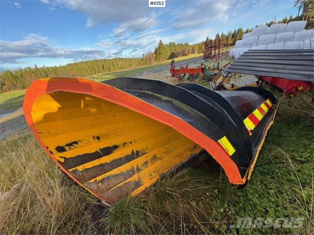  Øveraasen 2651 Sniego peiliai ir valytuvai