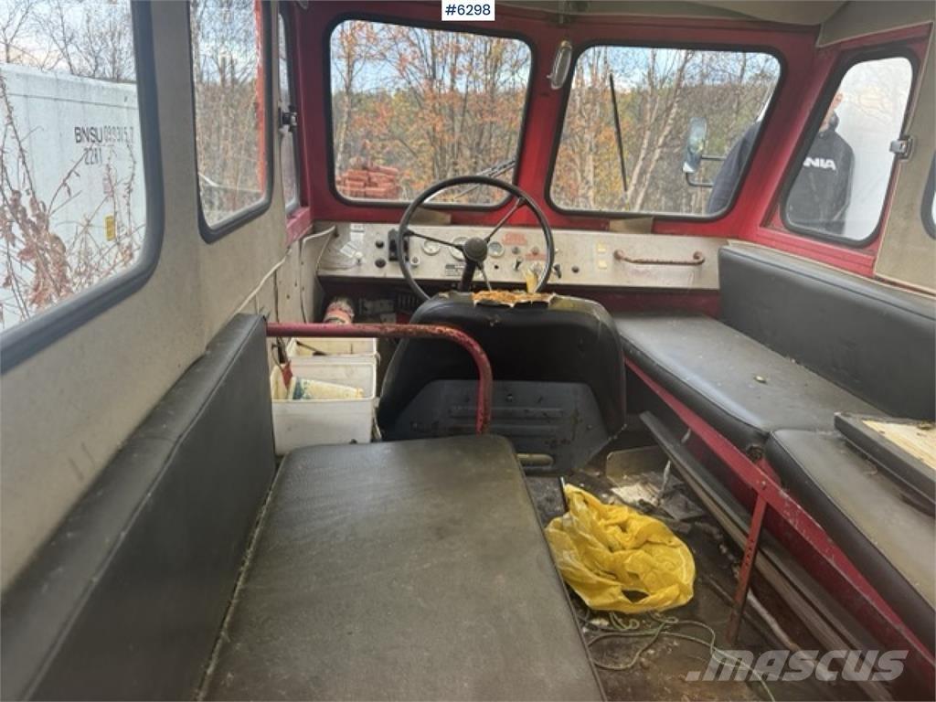  Snow trace St 4 Krovininiai furgonai