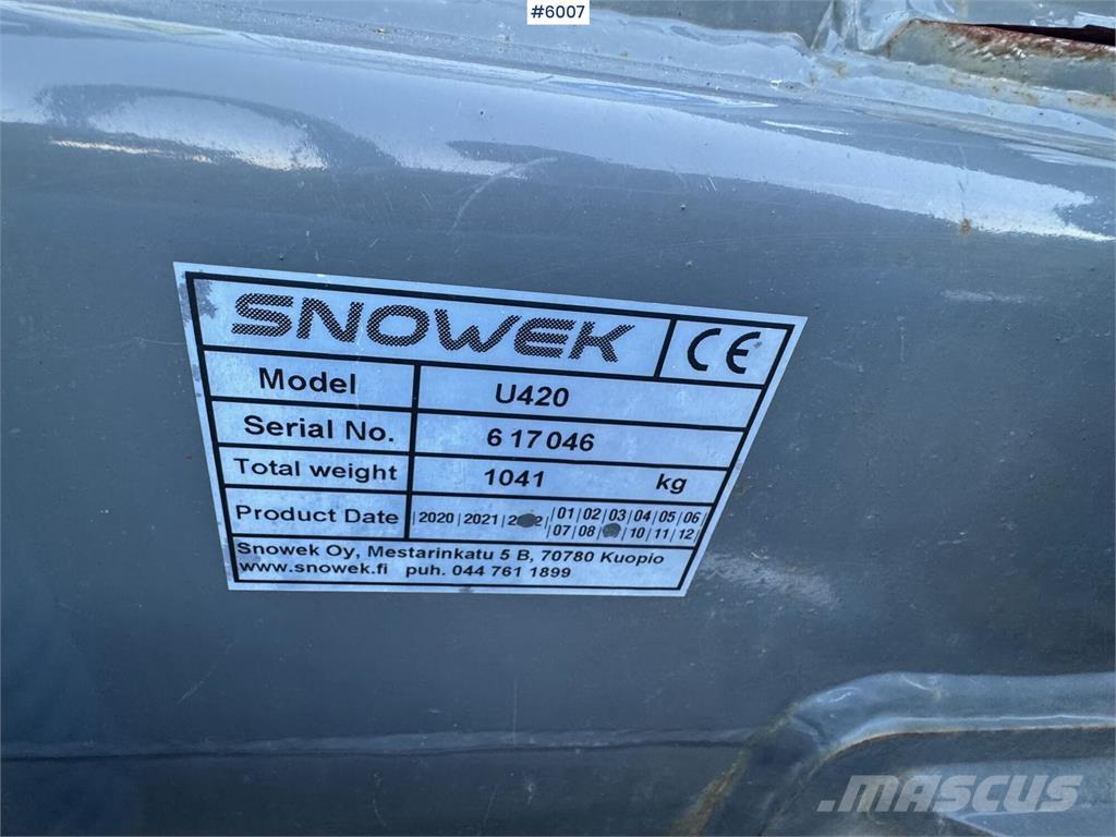 Snowek U420 Sniego peiliai ir valytuvai
