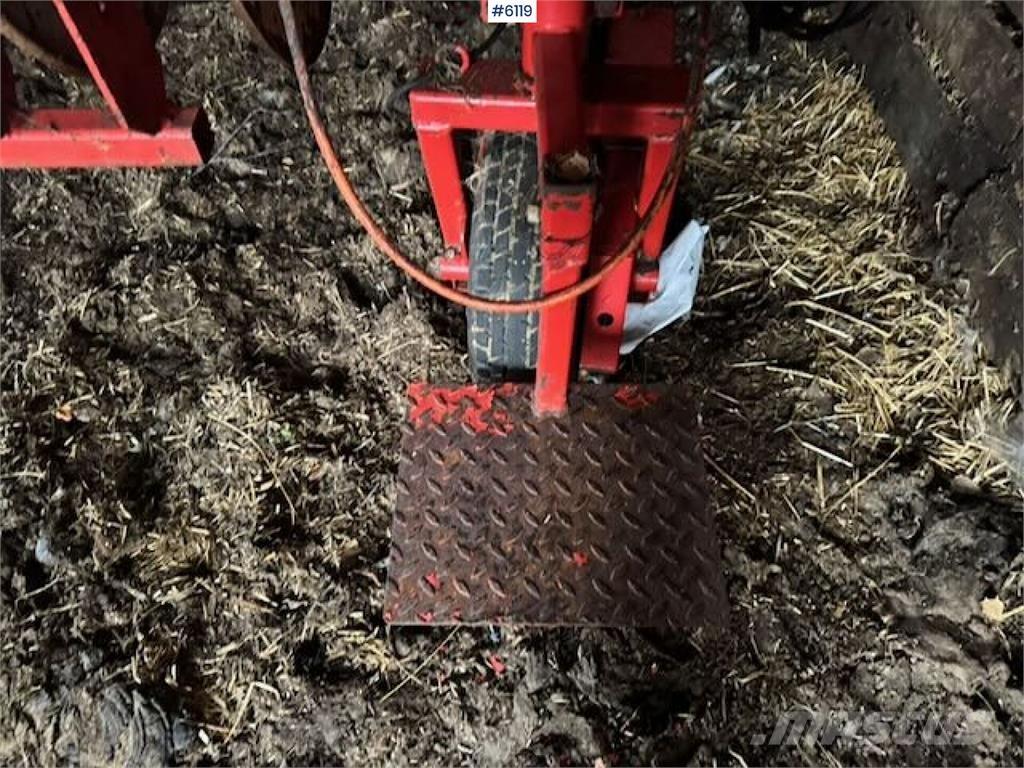 TKS F2 Kiti derliaus nuėmimo įrengimai