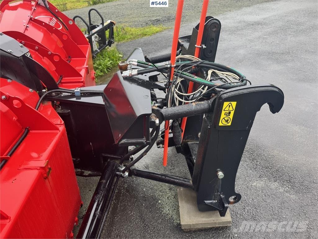 Tokvam VT320 Plog Sniego peiliai ir valytuvai