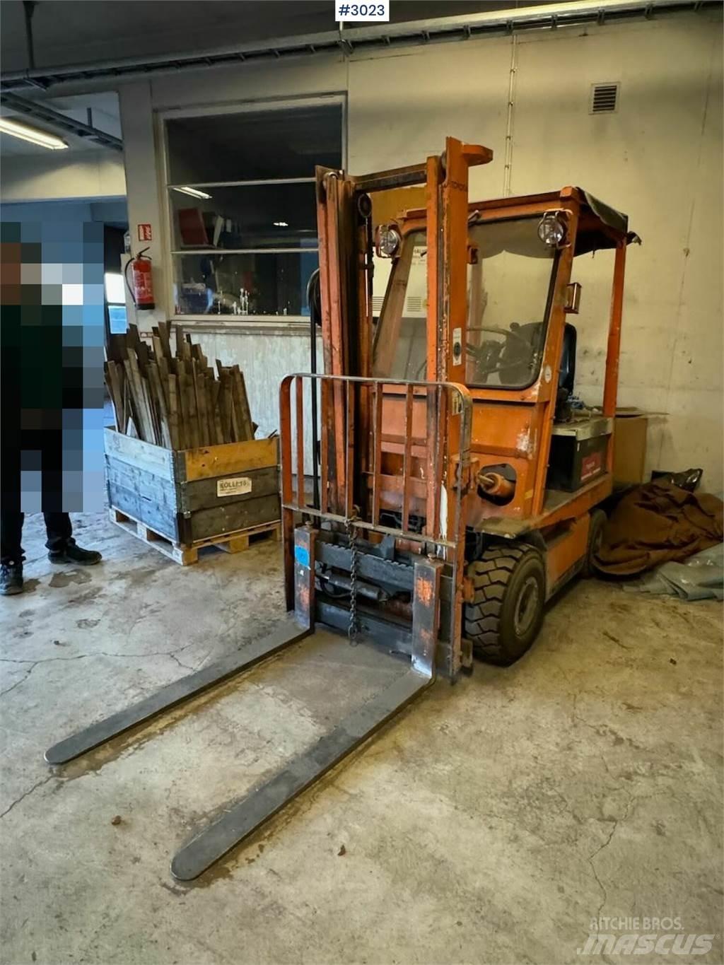 Toyota 4FB15 Šakiniai krautuvai - Kita