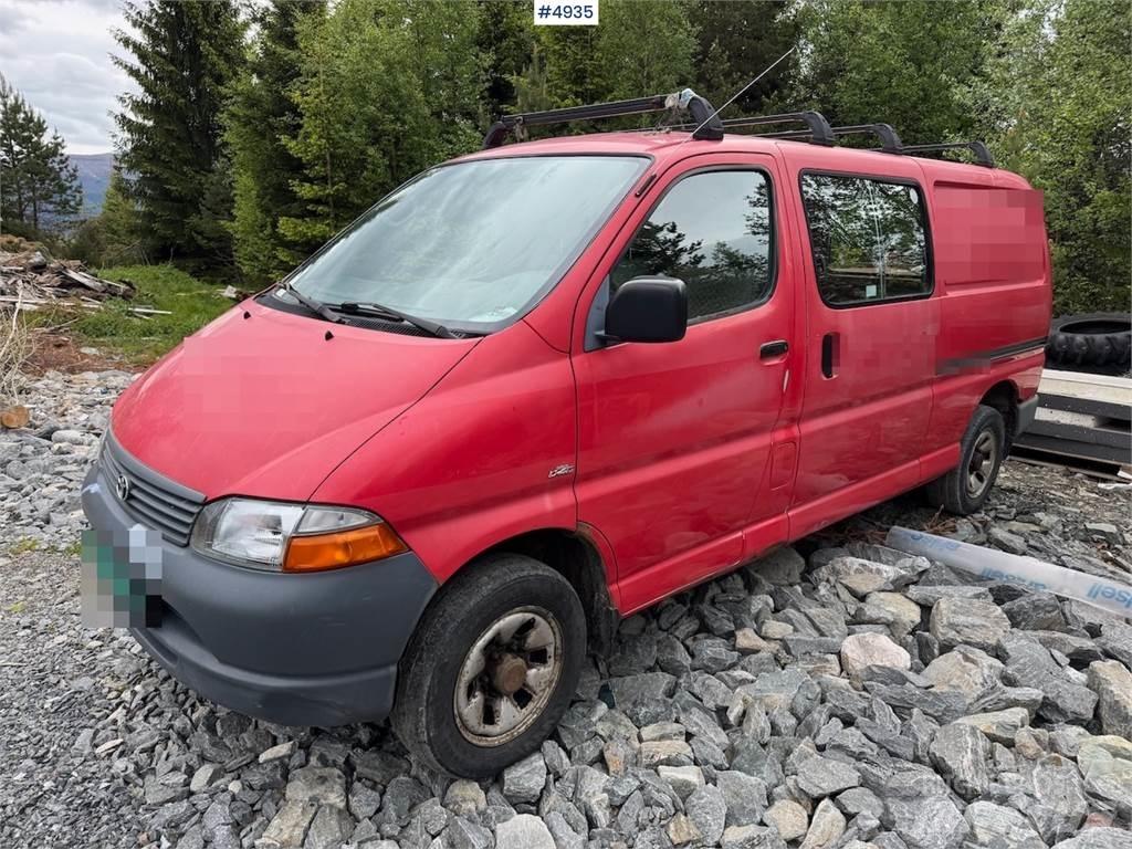 Toyota Hiace 4WD Krovininiai furgonai