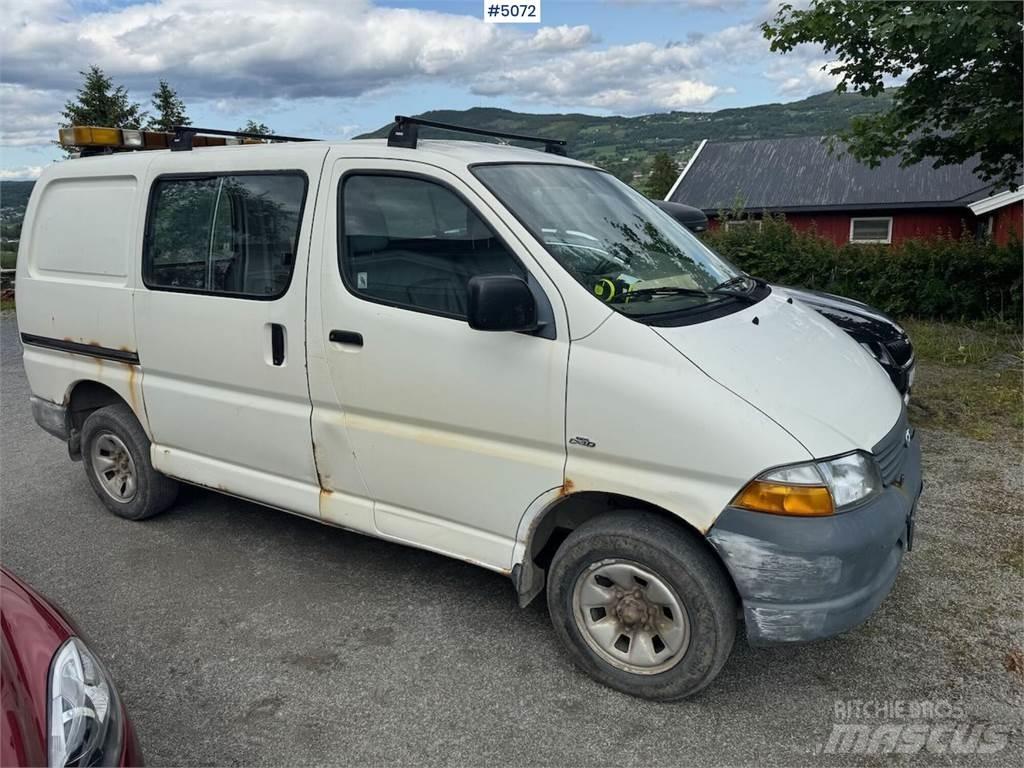 Toyota Hiace 4WD Krovininiai furgonai