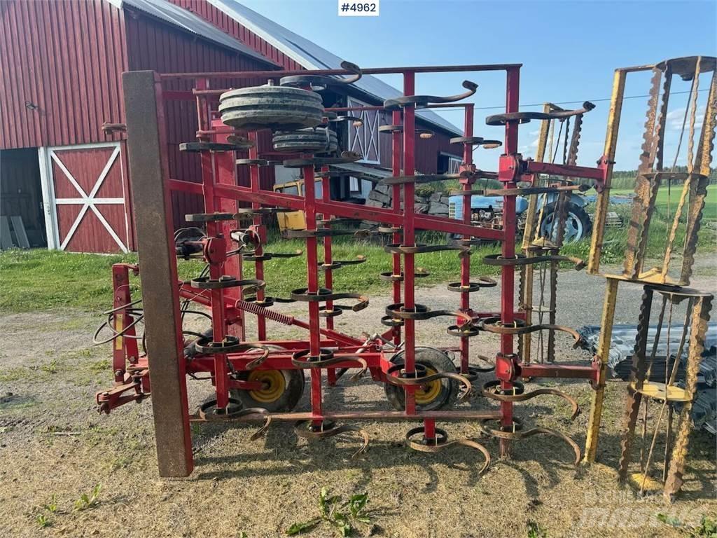 Väderstad Harv Kita kultivavimo technika ir priedai