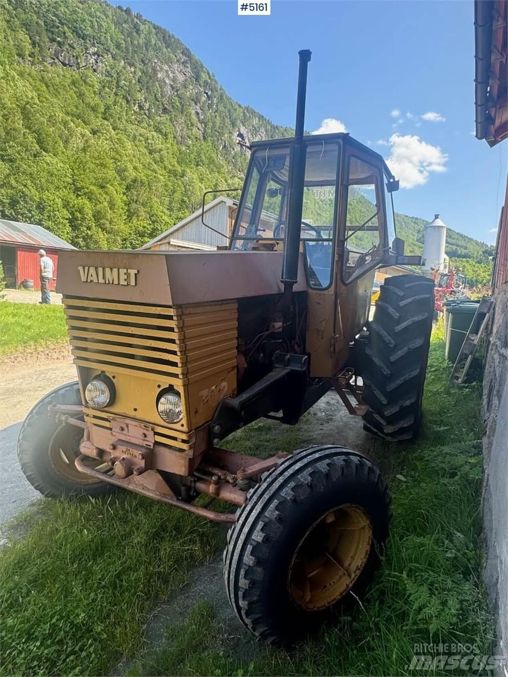 Valmet 702 Traktoriai