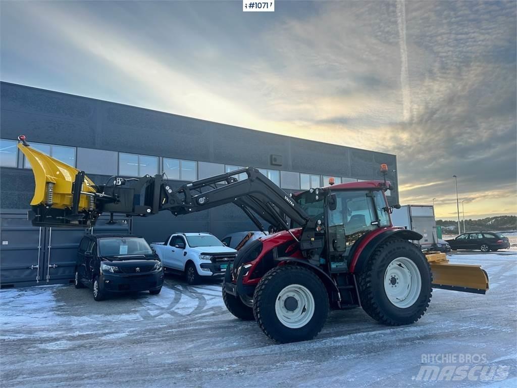 Valtra A95 4x4 Traktoriai