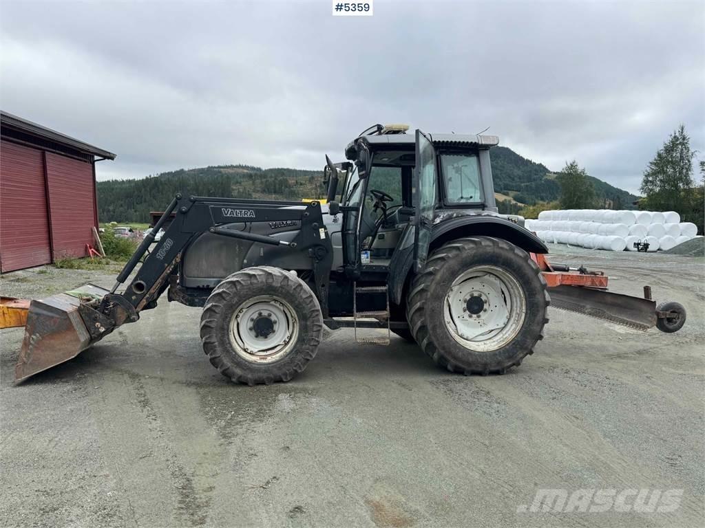 Valtra M120-4 Traktoriai