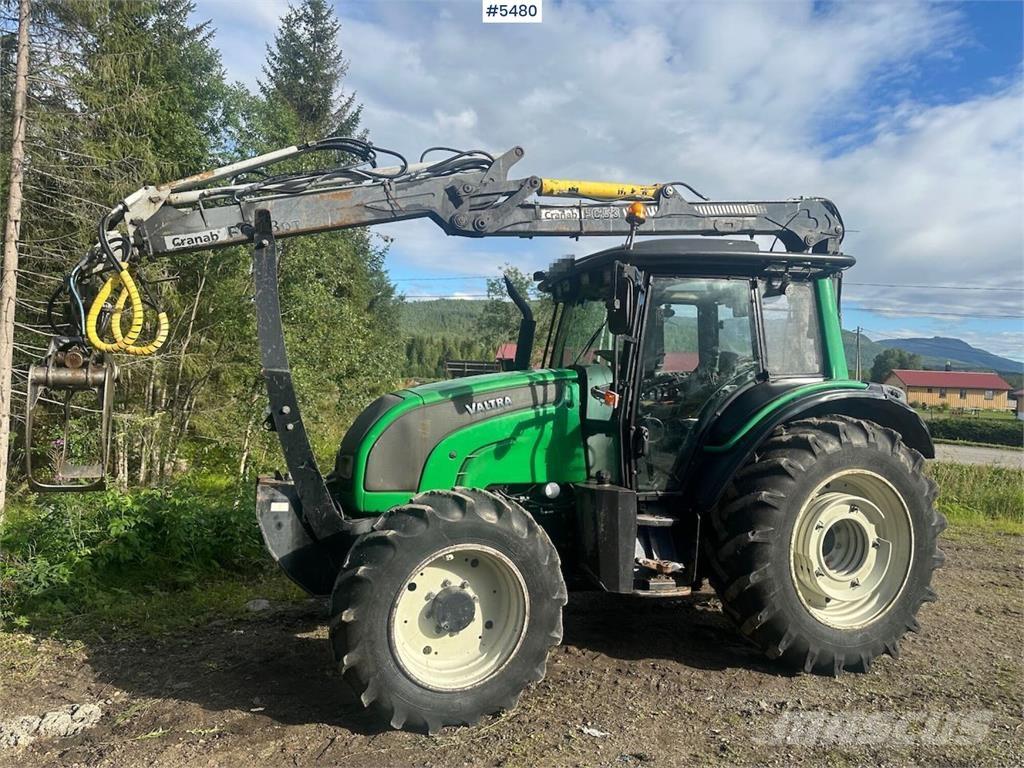 Valtra N101 Traktoriai