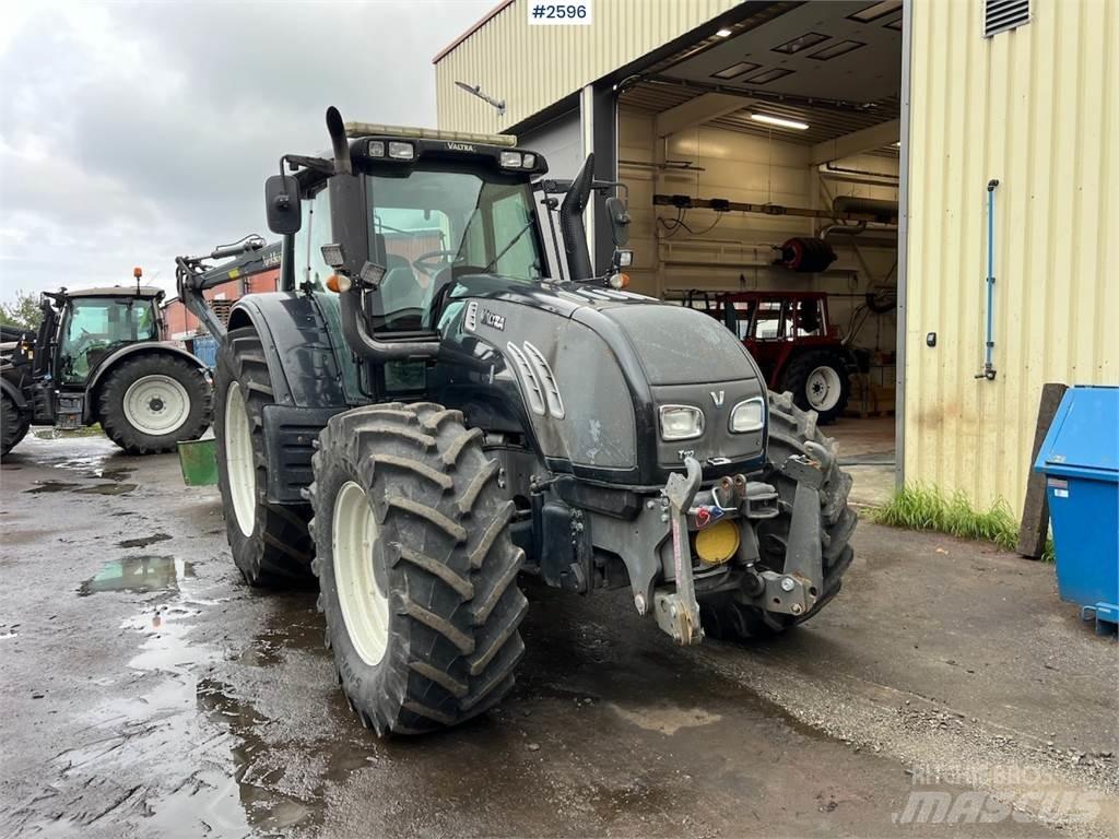 Valtra T182 Traktoriai