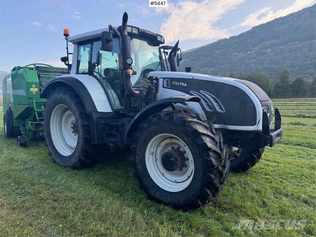 Valtra T202 Traktoriai