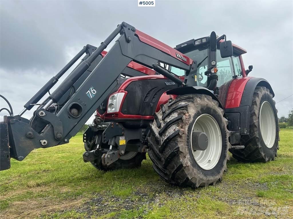 Valtra T213 Traktoriai