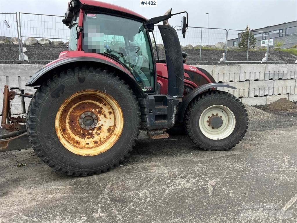 Valtra T234 Traktoriai