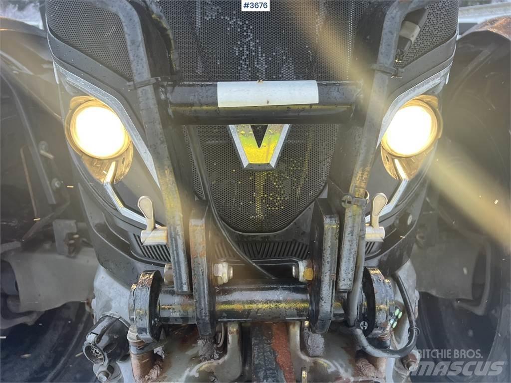 Valtra T254 Traktoriai