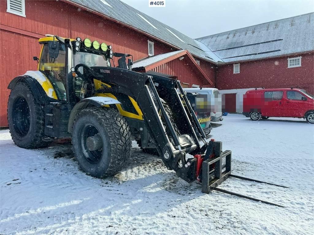 Valtra T255 Traktoriai