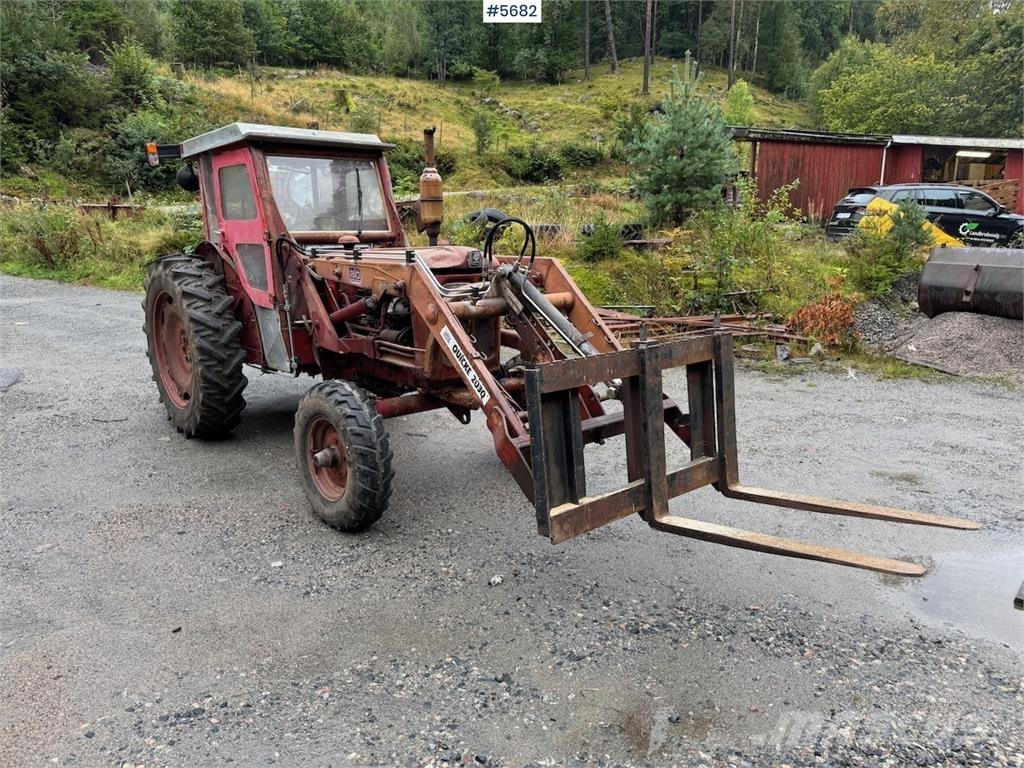 Volvo 400 Buster Traktoriai