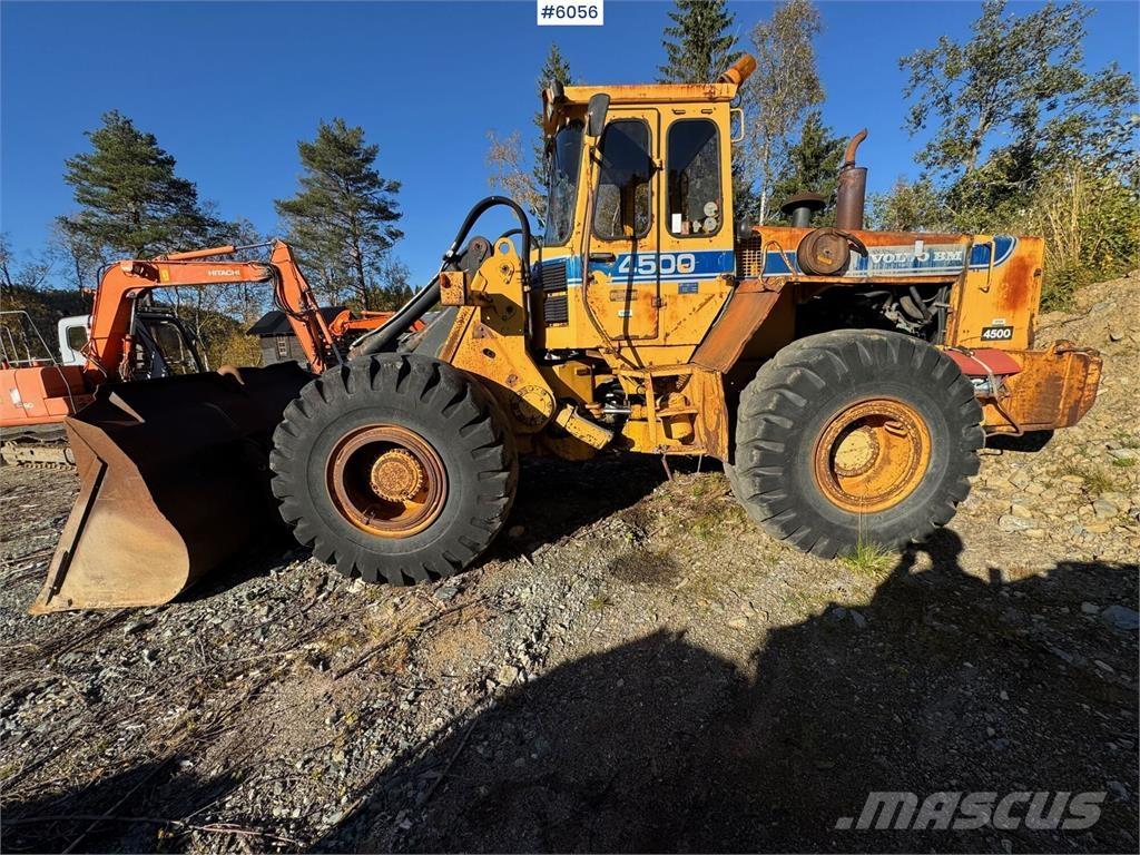 Volvo BM 4500 Naudoti ratiniai krautuvai