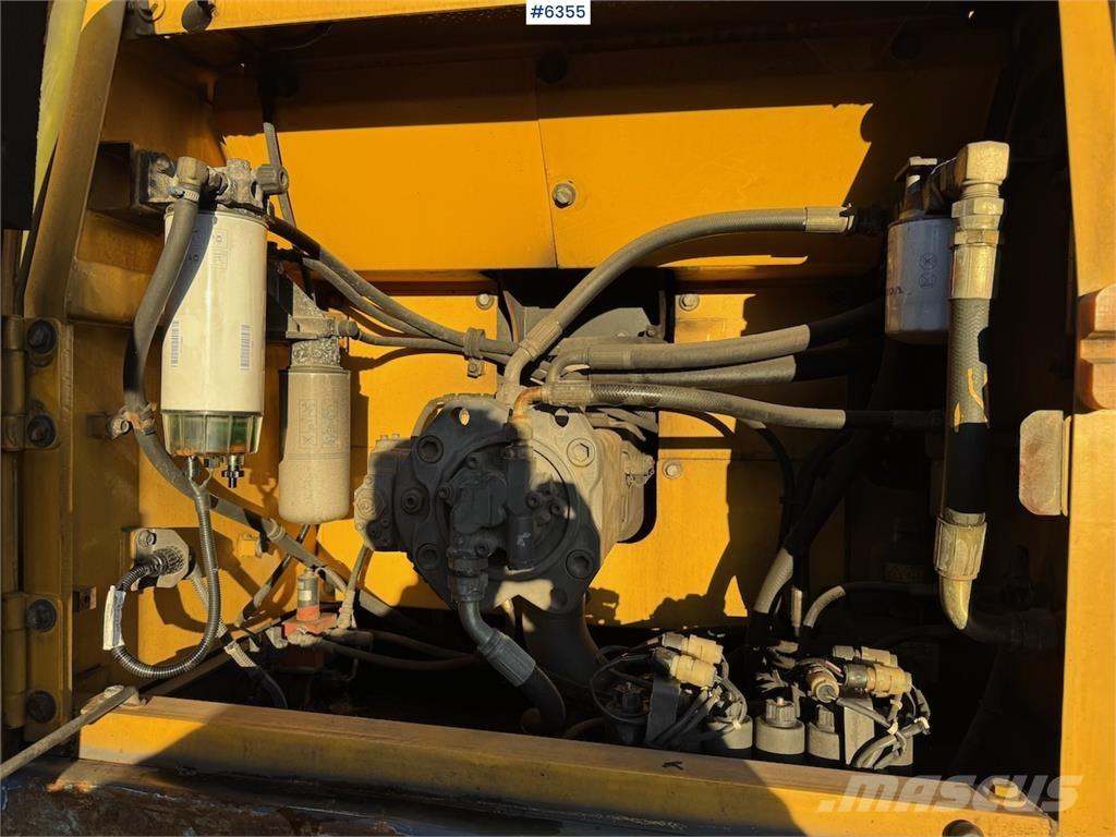 Volvo EC240BNLC Vikšriniai ekskavatoriai