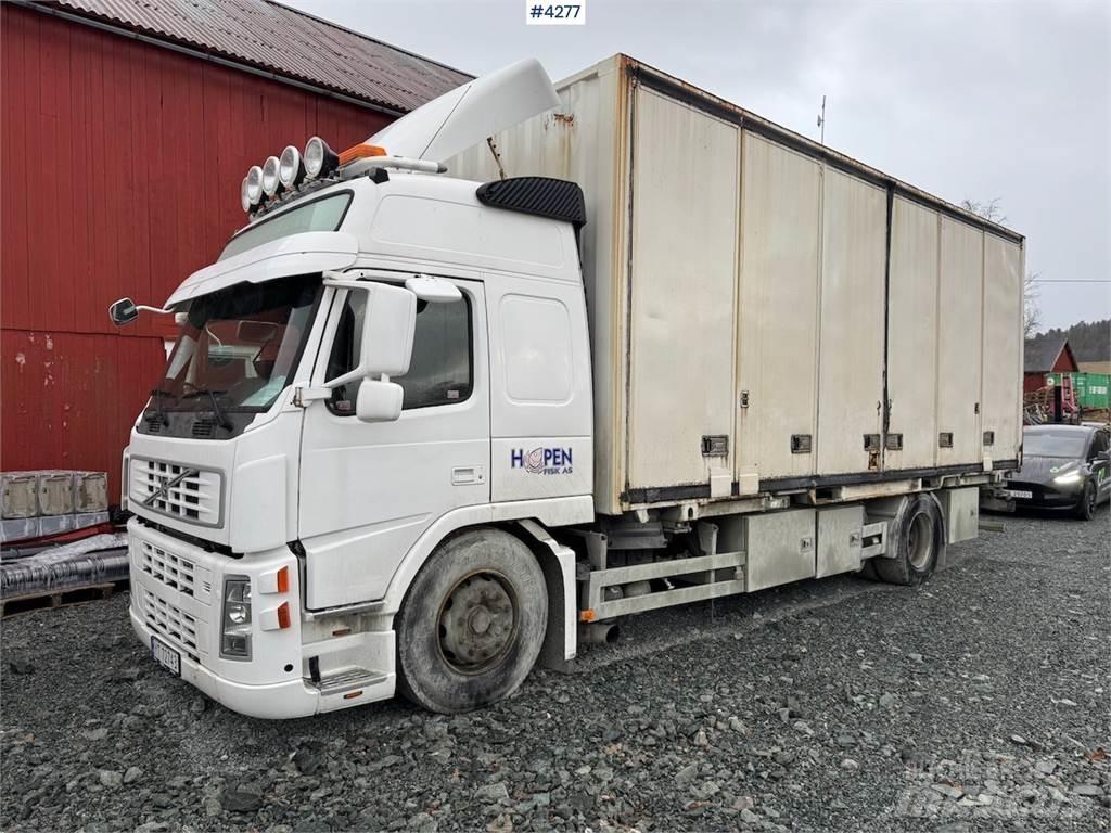Volvo FM9 Sunkvežimiai su dengtu kėbulu