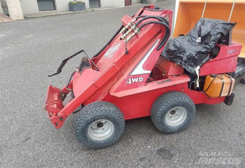 Avant 320 Frontaliniai krautuvai ir ekskavatoriai