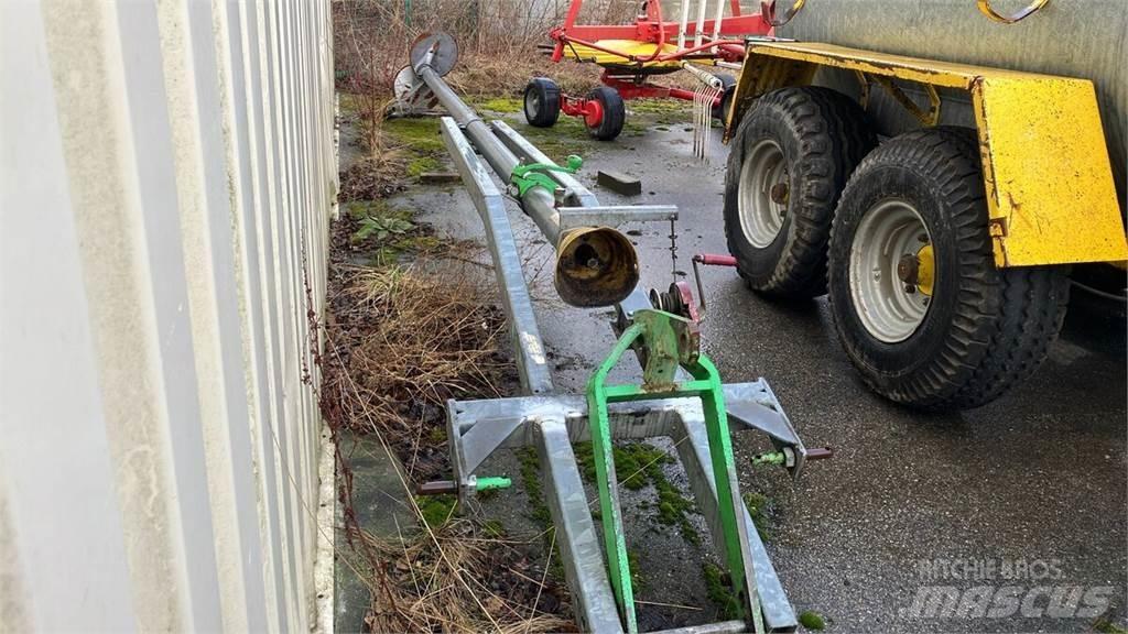Bauer Güllemixer 5m Kita tręšimo technika