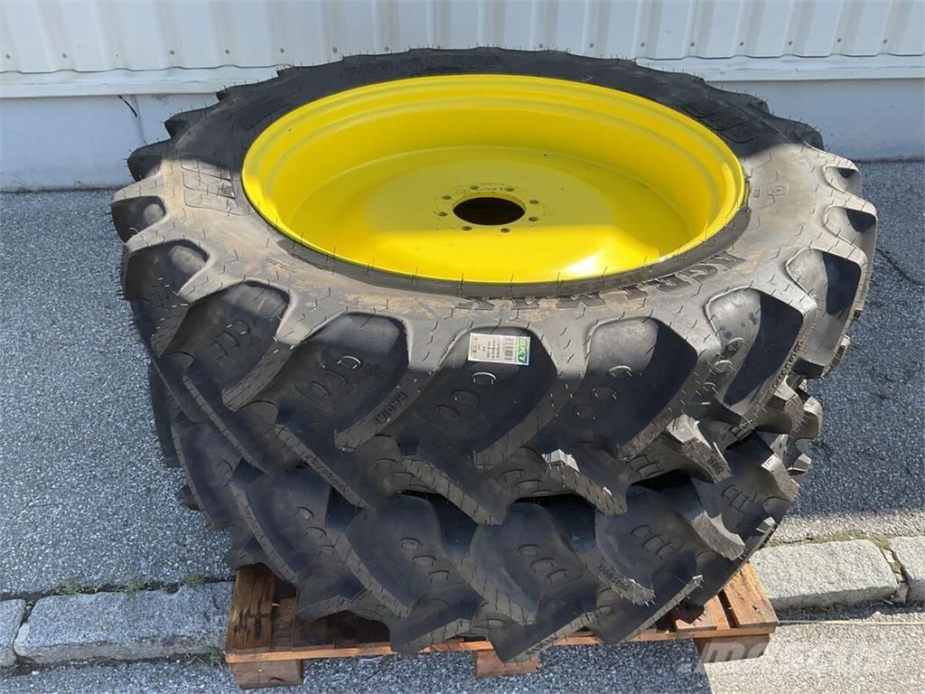 BKT 320/85R36 Padangos, ratai ir ratlankiai