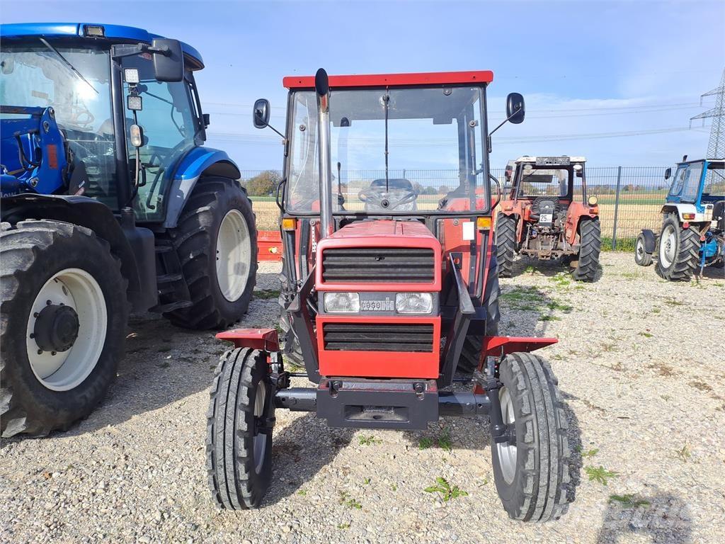 Case IH 533 Traktoriai