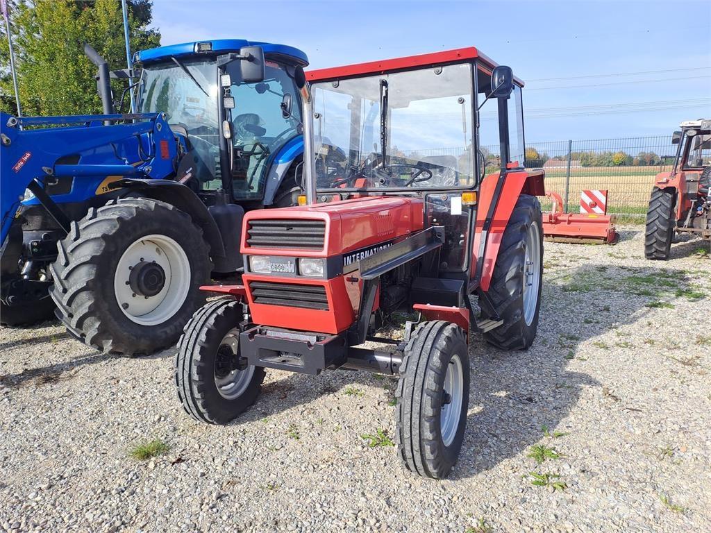 Case IH 533 Traktoriai